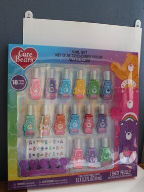 Care Bears 18pc Nail Polish Set Vibrant Colours